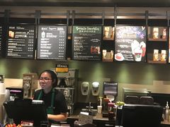 -星巴克臻选(南京金茂览秀城店)