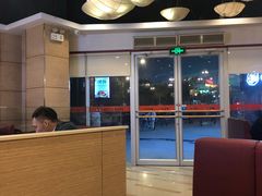 大堂-粤仔湾砂锅粥(广益哥伦布店)