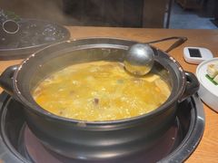 -一朵菌·野生菌探索家火锅(南亚店)