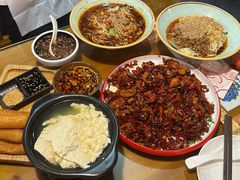 -重庆石磨豆花庄(乔庄店)