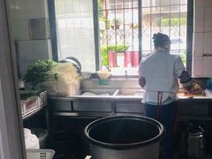 -文山荷鲜居(翠湖店)