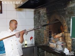 看看烤鸭的师傅-红红烤鸭店(西单店)