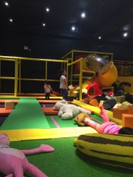 -蹦蹦跳跳(新奥购物中心店)