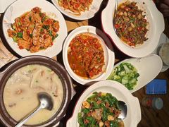 -爱碗亭·鲜炒湖南菜(壹城中心店)