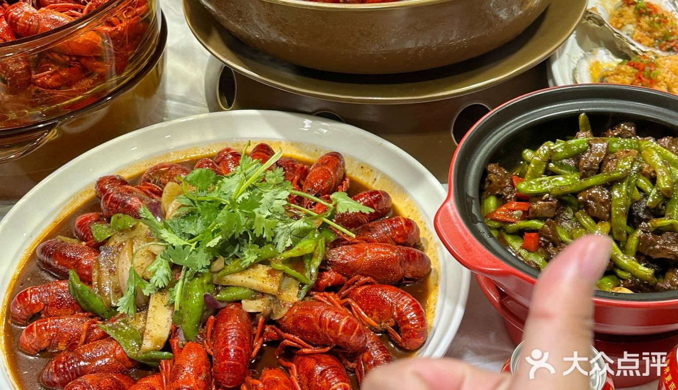 南京旅游一定要来玄武湖老牌龙虾店‼️