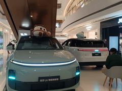 -龙湖杭州滨江天街