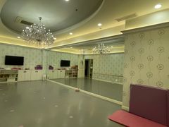 -Isee灰姑娘(龙湖狮山天街店)