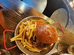 -The BREW·酿餐厅(浦东嘉里大酒店)