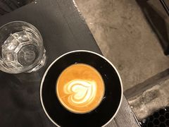 Flat&nbsp;white&nbsp;-black rainbow coffee