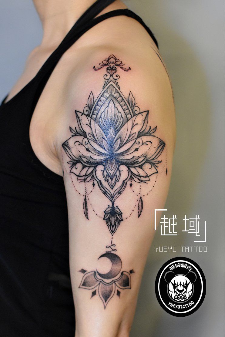 手臂莲花图腾