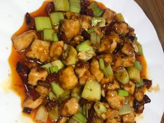 宫保鸡丁-东来菜馆•手抓海鲜家常菜•海鲜锅贴(鸽子窝店)
