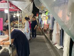 -吴山路夜市