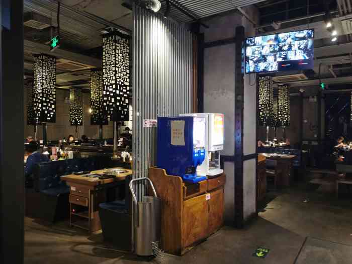 火炉火自助餐(顺义华联店"在顺义华联5,海底捞对面.原来是单点的.