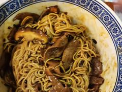 蛤蜊猪肝面-沪西老弄堂面馆(定西路店)