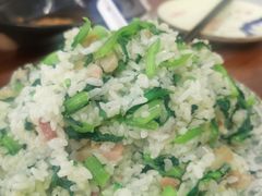 -胡子饮食店