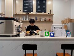 -白鹅咖啡(金城花园店)