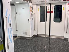 -蓝天路(地铁站)