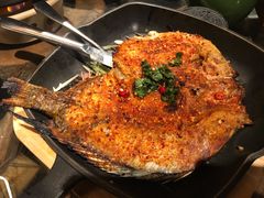 香茅草烤罗非鱼-云海肴·汽锅鸡·云南菜(天山百盛优客店)