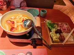 花椒鸡养颜锅-仓桥家·焗寿司·锅物(光谷步行街店)