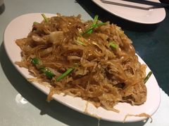 酸菜炒粉-老昌春饼(中央大街店)