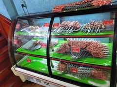 -烤肉小伙烤肉店