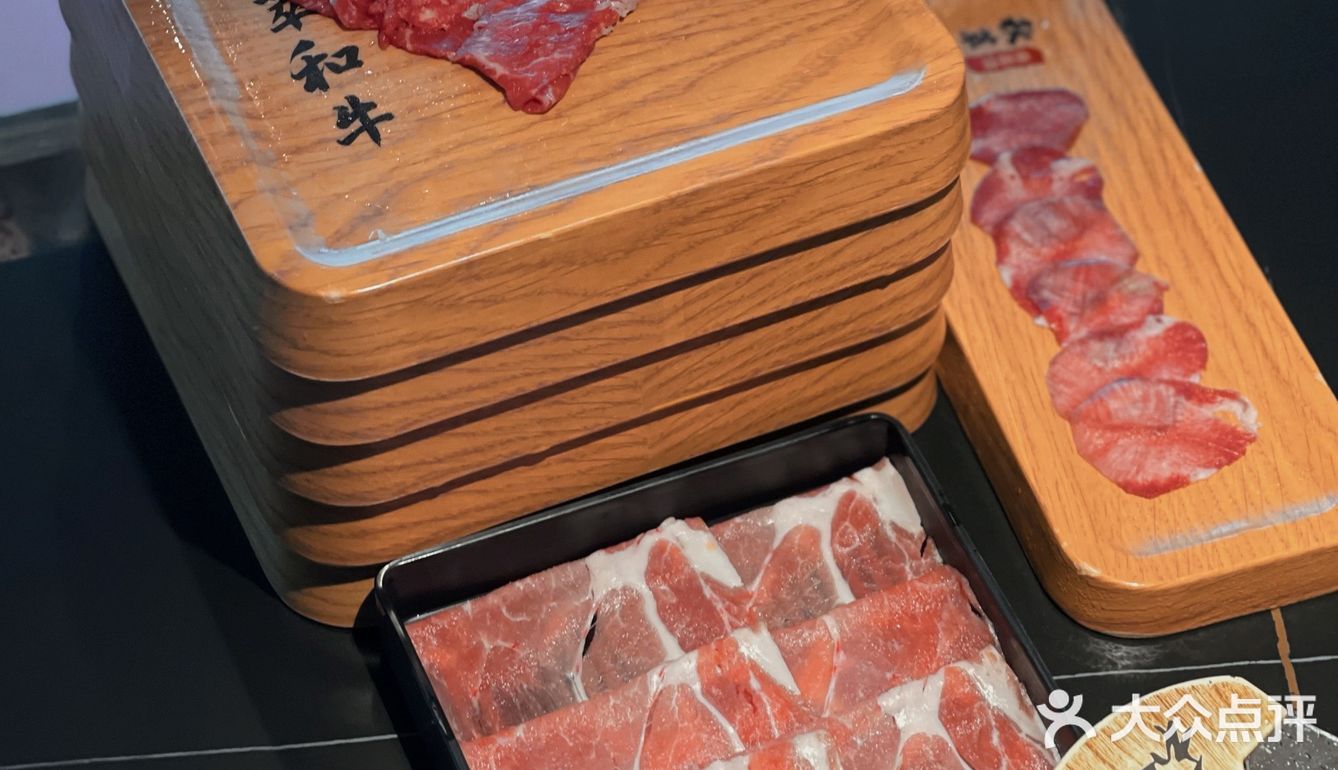 上海美食｜家旁边性价比敲高的和牛放题，秋萃和牛寿喜烧