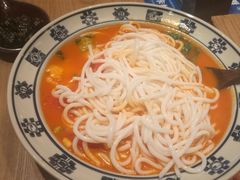 -刀小蛮半只鸡过桥米线(家乐福四元桥店)