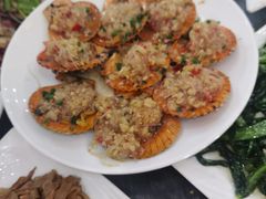 蒜蓉烤扇贝-覃记海鲜美食餐厅