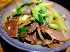 腊肉炒蒜苗-静一餐厅·湖北菜(前门创始店)