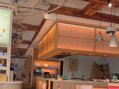 -蜜桃餐厅·伴山(湖滨商业街店)