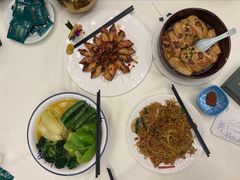 -五谷芳乳鸽王(海景店)