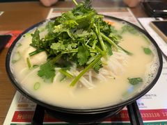 -肥汁米蘭香港米线(宁波路总店)