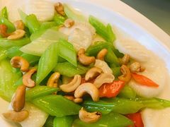 -鑫巴蜀小镇 · 水煮鱼专研店(玉桥店)
