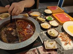 -牛YO寿喜烧·铁板烧和牛火锅自助(市府恒隆店)