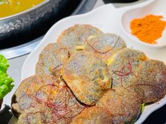 -伴山牛贵州黄牛肉火锅·苗疆非遗艺术餐厅(上海首店)