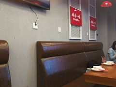 卡座-周鱼小馆石锅酸菜鱼(活力汇店)