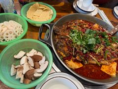 -重庆鸡公煲·青锅花椒鱼(牡丹江路店)
