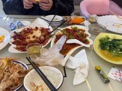 -覃记海鲜美食餐厅