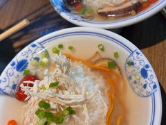 -肖四女乐山跷脚牛肉(南汇大学城生活广场店)