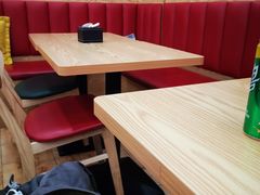 用餐区-瑞霖·隆江猪脚饭