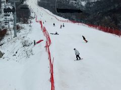 -鳌山滑雪度假区