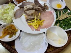 -桥香园云南过桥米线(金马碧鸡店)