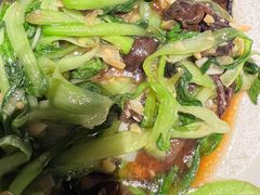 -关东小磨东北菜(上海长风大悦城店)