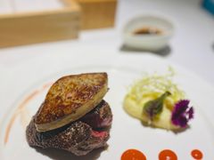 菲力牛排配香煎鹅肝-王品牛排(杭州大厦店)