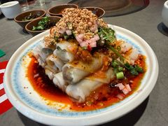 特色卷粉-苗阿哥酸汤牛肉火锅(体育场店)