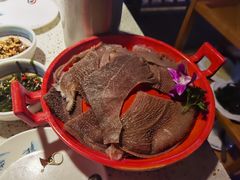 -二荆条·蜀鲜汇城市森林火锅