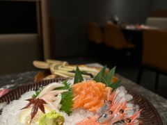 -牛YO寿喜烧·铁板烧和牛火锅自助(市府恒隆店)