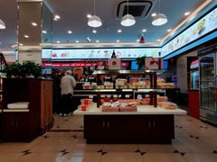 -红宝石·鲜奶小方·海派西点房(南丹店)