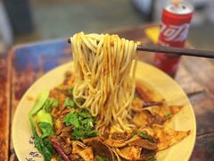 -方铲铲·成都板凳面(滨江银泰店)