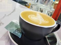 拿铁咖啡-旧屋咖啡(海景店)